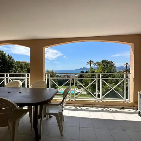 Francia Bat Gogh Διαμέρισμα